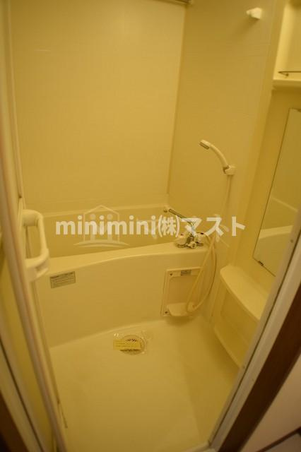 ロイヤルクイーンズパークの浴室