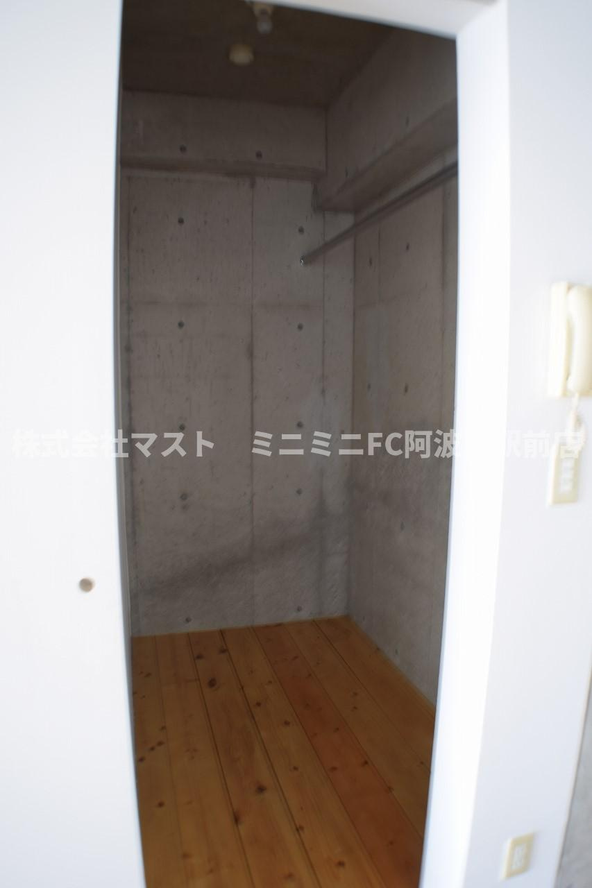 レキシントンスクエア北堀江の収納