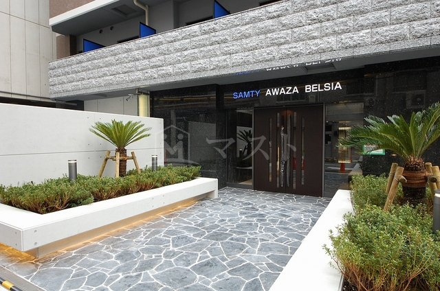 サムティ阿波座ベルシアのエントランス