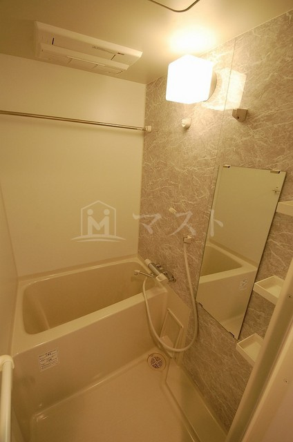 サムティ阿波座ベルシアの浴室|ゆったりくつろげる浴室です。