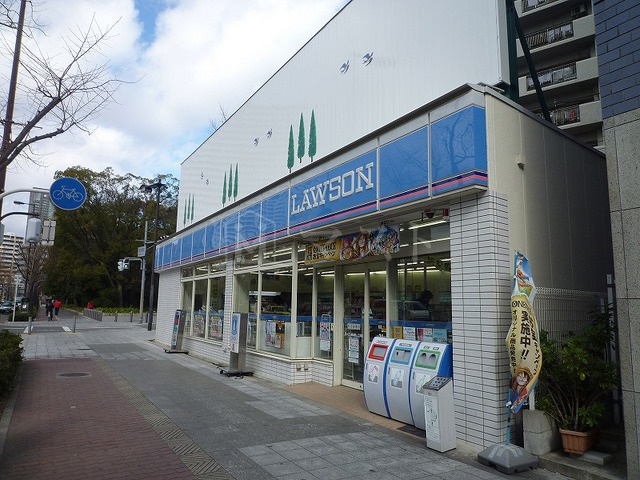 VALTHAUSの周辺|コンビニ「ローソン靱本町1丁目店」