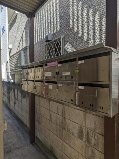 【その他共用部分】 | マリーナコーポ | 敷地内ゴミ庫！ゴミはココにポイッ！