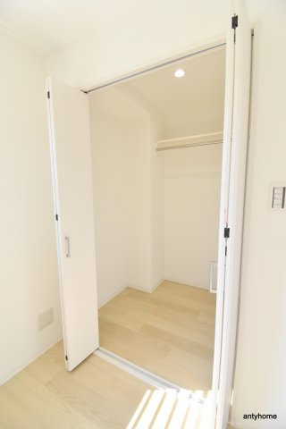 フェリオ江坂　仲介手数料無料の収納