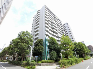 【外観】 | 総戸数６５戸、１９８５年１２月築、管理人は日勤勤務につき管理体制良好です♪