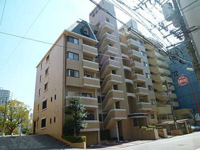【外観】 | 野村ソシエテ橋本町 | 【耐震性】
耐震性の高さを判断するポイントは、
建築確認申請日が1981年6月1日以降の
新耐震基準に適合しているかどうか。
震度６程度の大地震でも
建物が崩壊しないレベルが基準になりました。