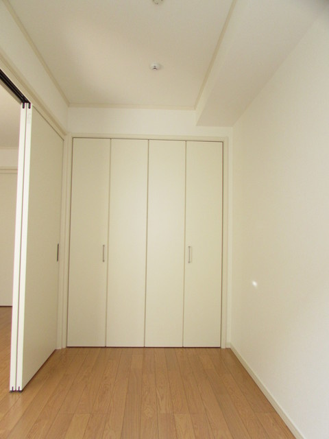 アペリアの洋室