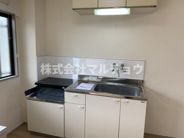 ハイツPALのキッチン|コンパクトなキッチンで掃除もラクラク