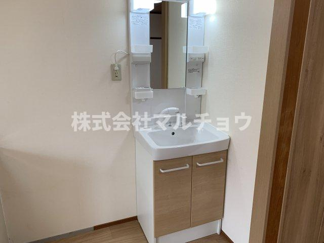ハイツPALの洗面所|忙しい朝には欠かせない洗面所です