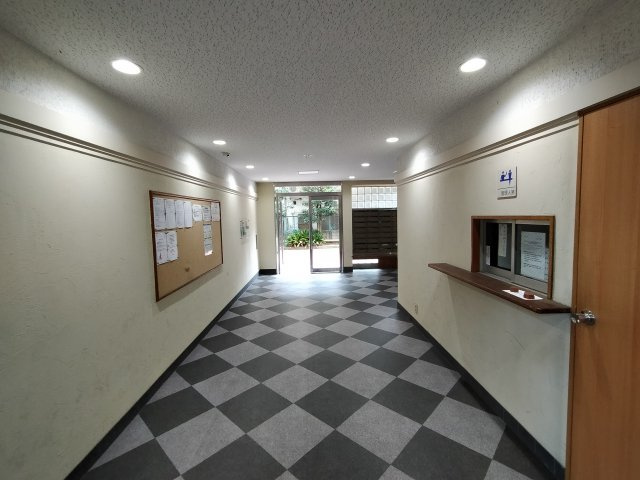 エメラルドマンション鶴見緑地のその他共用部分|エントランスです。