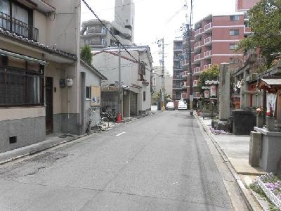 ドーリアNIJO駅東（ドーリア二条駅東）の周辺|前面道路