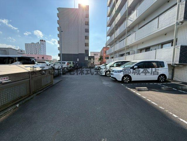 リアン都城の駐車場