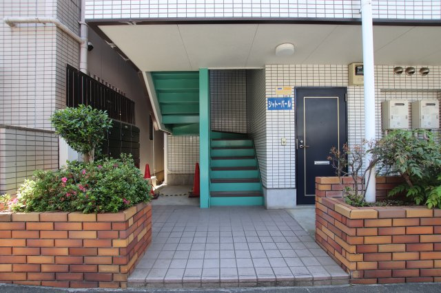 シャトーパールのエントランス