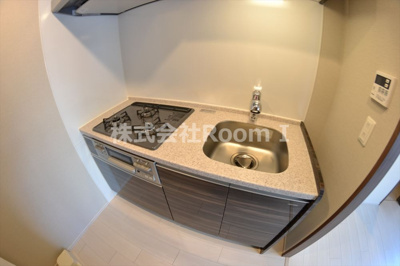 【キッチン】 | コンフォリア北浜 | コンパクトなキッチンで掃除もラクラク