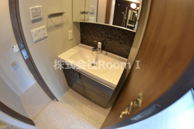 【洗面所】 | コンフォリア北浜 | 広い洗面スペース