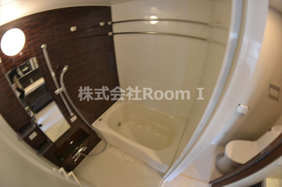 【浴室】 | コンフォリア北浜 | コンパクトで使いやすいお風呂です