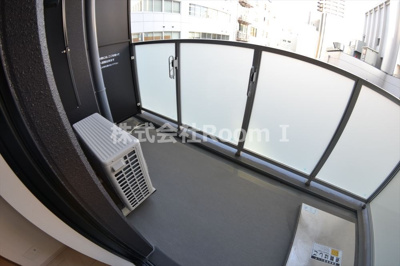 【バルコニー】 | コンフォリア北浜 | 外からの目が気にならないバルコニーで洗濯物が干せます