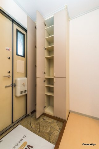 フレマリール若宮の玄関|下駄箱