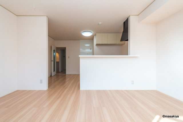 フレマリール若宮の居間・リビング