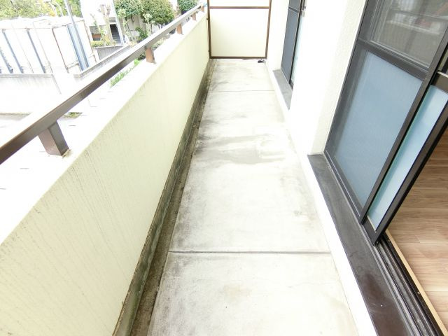 サンコート千代田のバルコニー