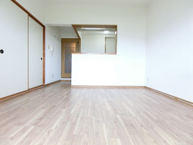 サンコート千代田の居間・リビング