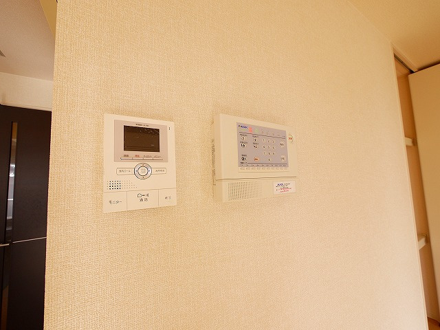 ヴェルドミール（杉本町）のセキュリティ|モニター付きインターホーン