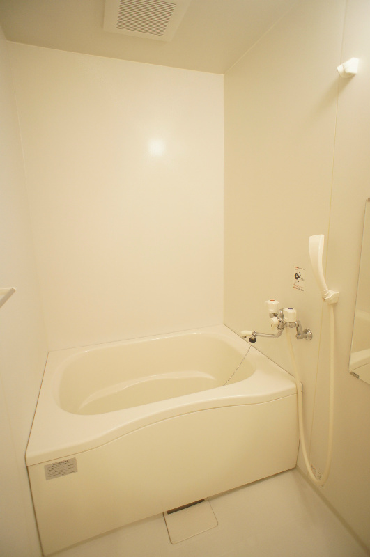 グレイス・パレス本八幡の浴室