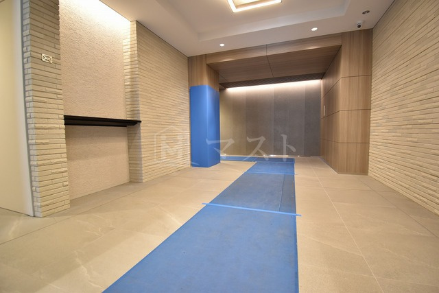 エル・セレーノ天満橋のロビー