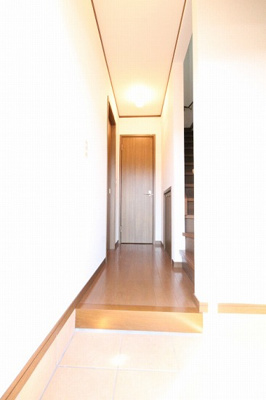 【玄関】 | ファミール 新 2