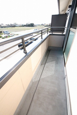 【バルコニー】 | ファミール 新 2