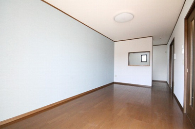 【居間・リビング】 | ファミール 新 2