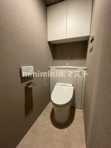 プレサンスロジェ堺筋本町のトイレ