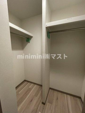 プレサンスロジェ堺筋本町の収納