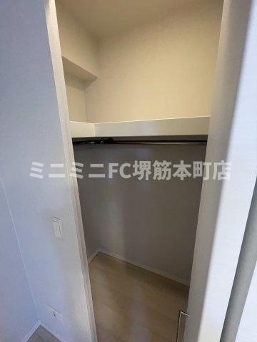 プレミスト堺筋本町ラディーナの収納