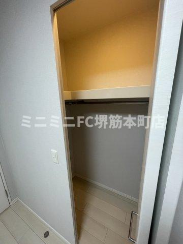 プレミスト堺筋本町ラディーナの収納