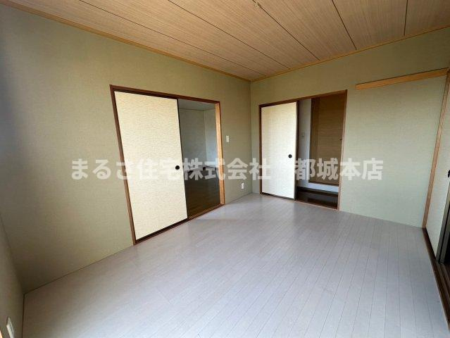 セジュールウエストの洋室