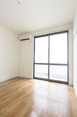 【洋室】 | ＬａｐｕｔａＡ | 別部屋の参考写真です。