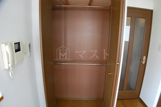 クレール谷町の収納