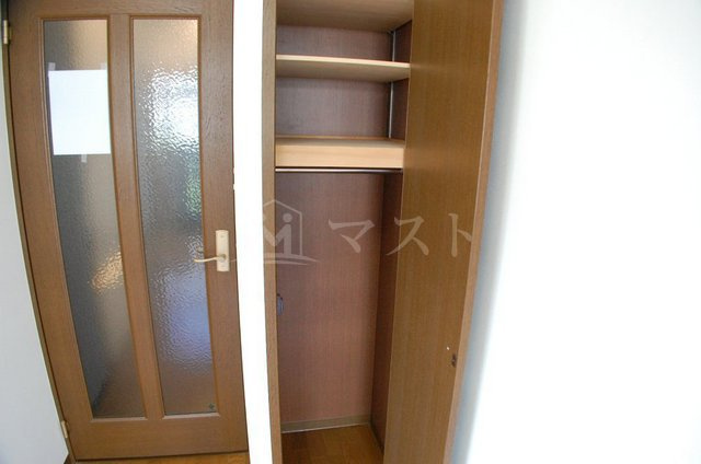 クレール谷町の収納