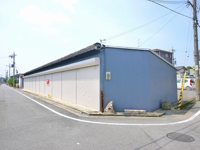 中川モータープール（813）の外観