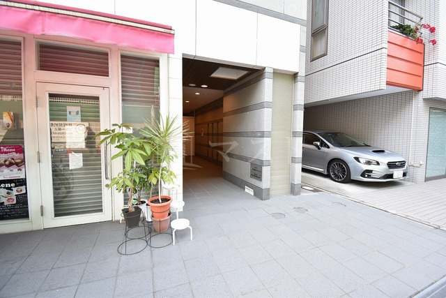 ウィング瓦町のエントランス