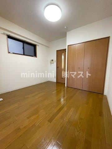 レジェンドール堺筋本町の居間・リビング