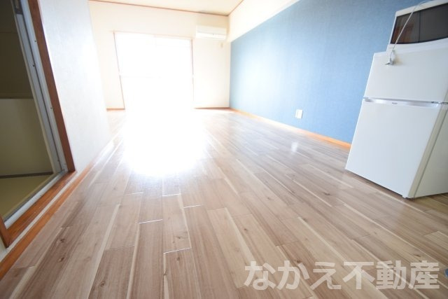 【洋室】 | 広々とした洋室です