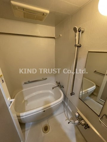 JYUME神山の浴室|落ち着いた空間のお風呂です