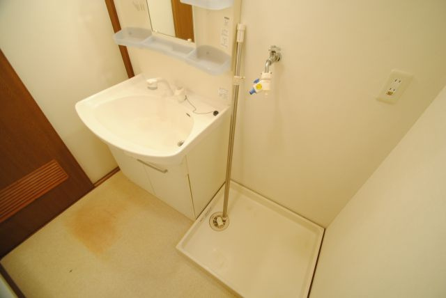 ヴェルドミール湯乃坂の洗面所|使いやすい洗面所です