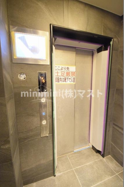 プレサンス梅田の外観