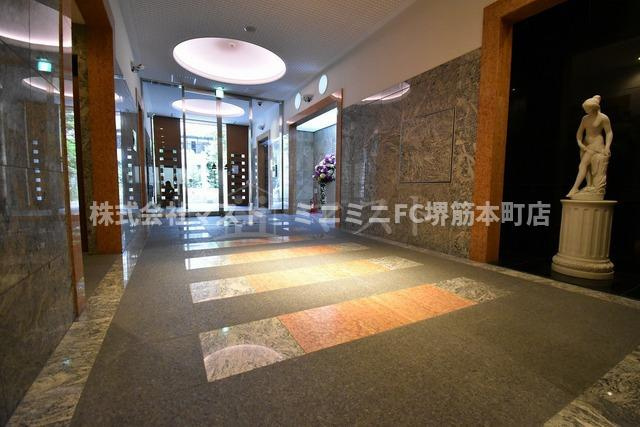 アーバンフラッツ瓦町のロビー