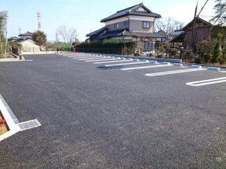 【駐車場】