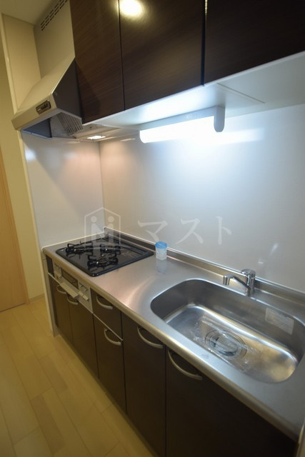 アーバンフラッツ心斎橋のキッチン