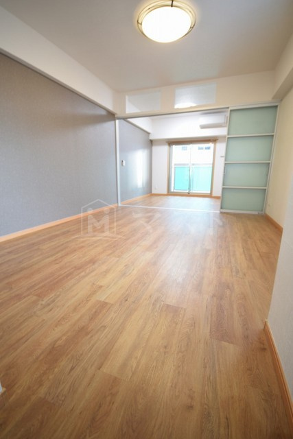 ジューム南森の内装