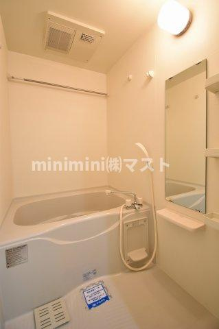 ES-Grande Minamimorimachi(エスグランデ南森町)の浴室